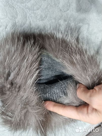 Шапка с натуральным мехом новая
