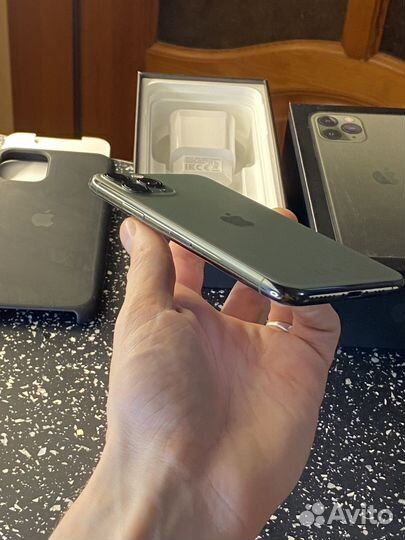 iPhone 11 Pro, 64 ГБ