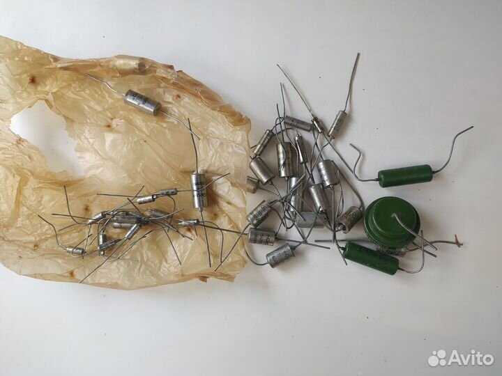 Конденсаторы, Диоды