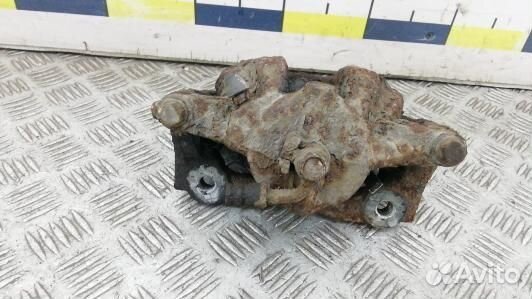 Суппорт тормозной передний левый honda CR-V 3 (BBN