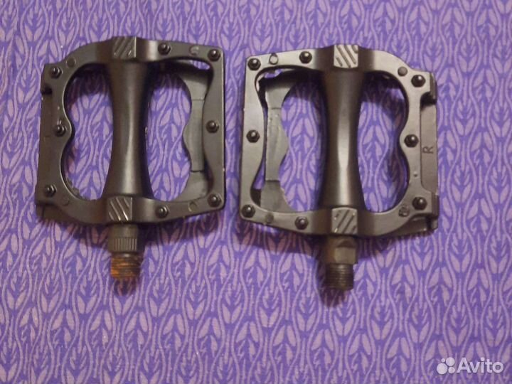 Педали для велосипеда