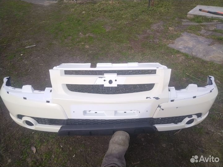 Бампер передний chevrolet niva