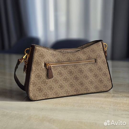 Женская сумка Guess – идеальный аксессуар для вашего образа