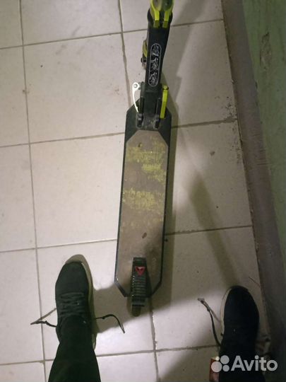 Двух колесный самокат oxelo