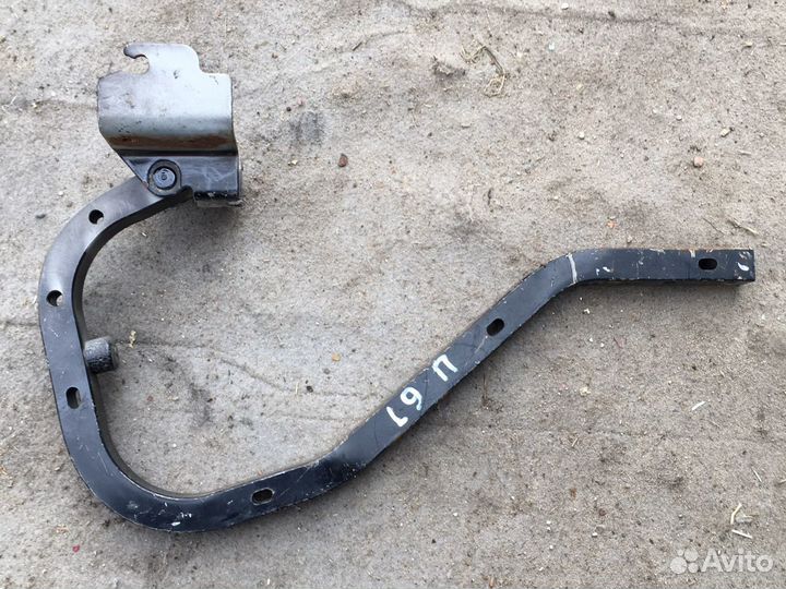 Петля багажника Митсубиси Лансер 9