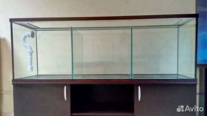 Аквариум 800 лит для продажи раков и рыбы Р