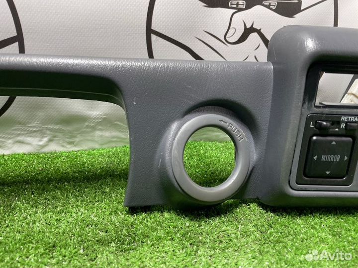 Консоль спидометра Toyota Land Cruiser HDJ81