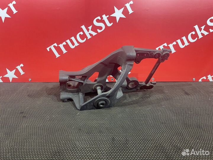 Кронштейн передней рессоры левый Daf XF106