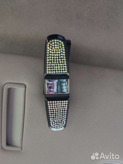 Держатель очков