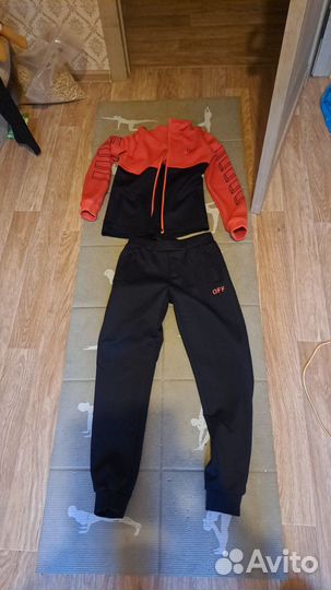 Спортивный костюм для девочки 140-154