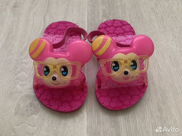 Светящиеся сандали для девочки 22