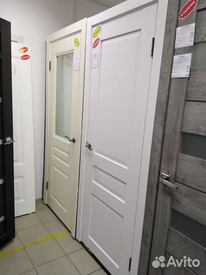 Двери межкомнатные белые. В наличии