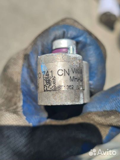 Трубка кондиционера. Шкода Суперб 1.8 fsi