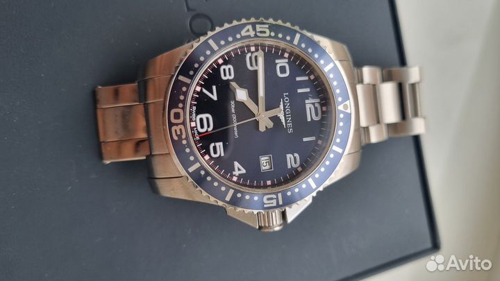 Часы Longines HydroConquest