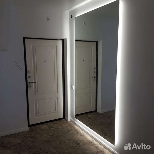 Зеркало с подсветкой (эксклюзив)