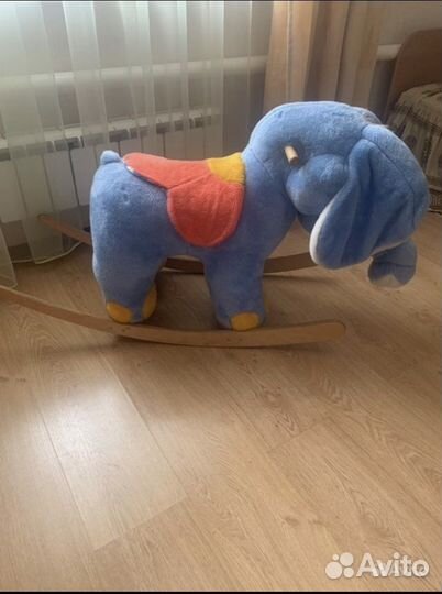 Слон– качалка детская