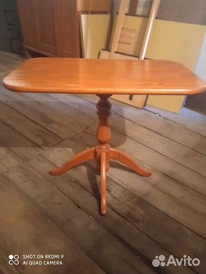 Кухонный стол