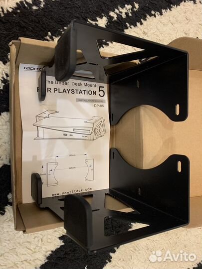 Настольный держатель для PlayStation 5