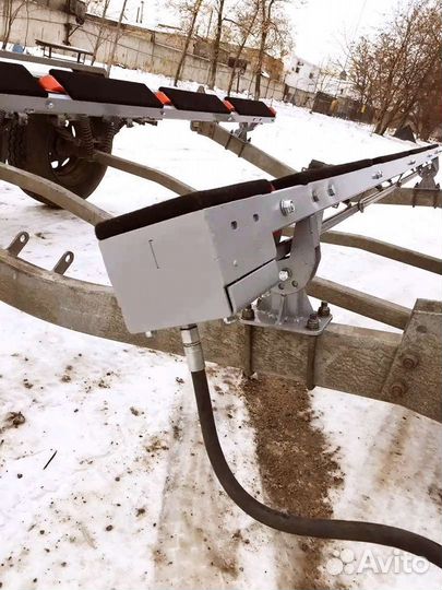 Роликовые ложементы для прицепа гидравлические