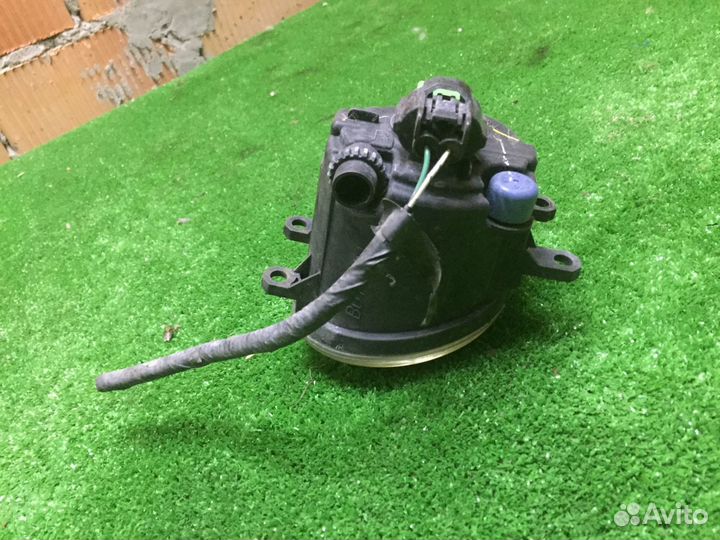 Фара противотуманная левая Toyota Lexus