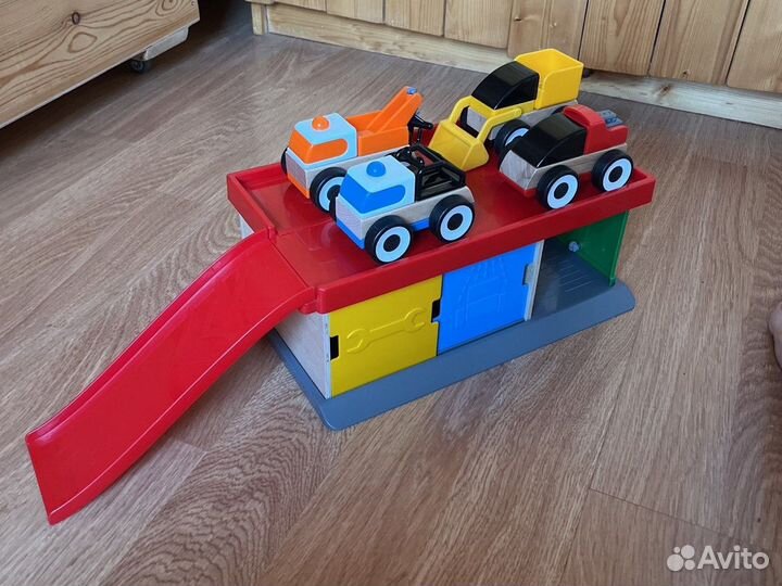 Гараж с машинками икеа