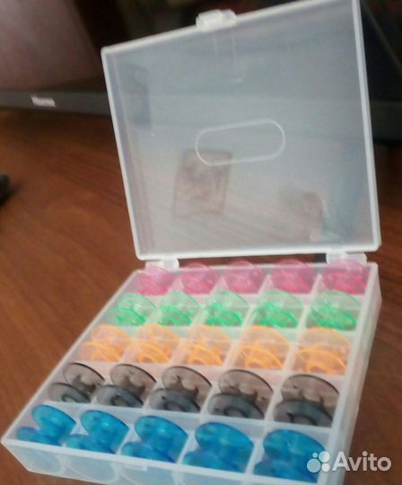 Шпульки(25шт) в коробочке для швейной машинки