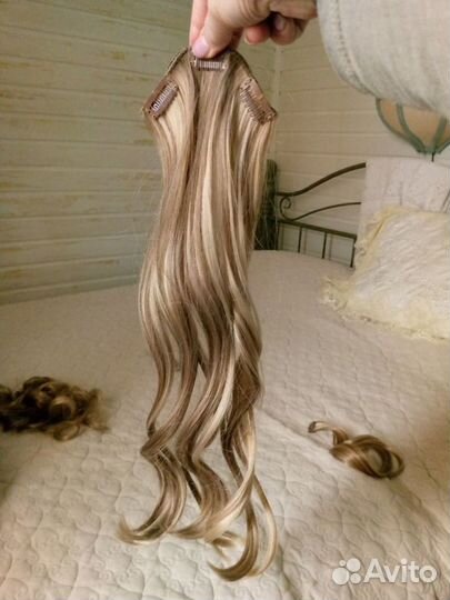 Волосы на заколках