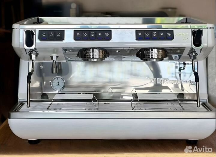 Кофемашина Nuova Simonelli Appia Life 2 Gr V