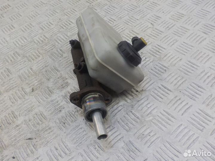 Цилиндр тормозной главный Renault Mascott