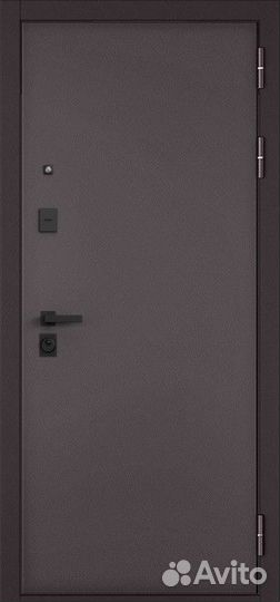 Дверь входная металлическая в квартиру