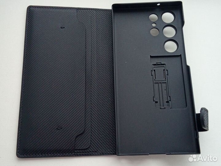 Чехол на телефон