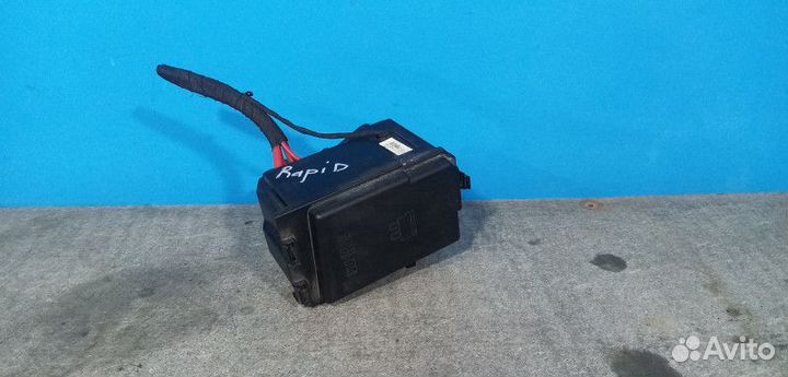 Блок предохранителей Skoda Rapid