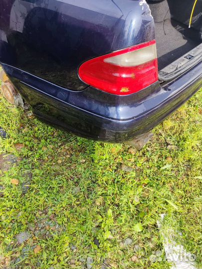 Заднее левое крыло Mercedes Benz w208