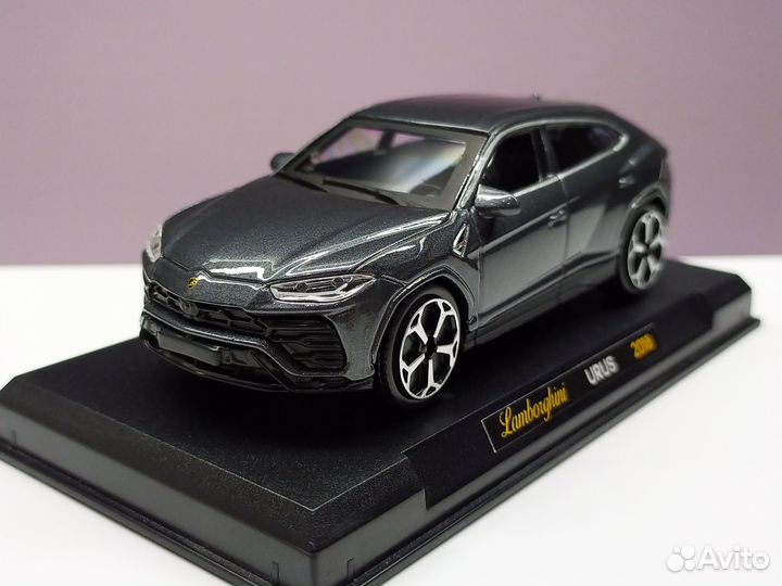1:43 Lamborghini Urus 2018
