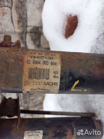 Стойки в сборе передние Фольксваген Пассат Б6 2.0