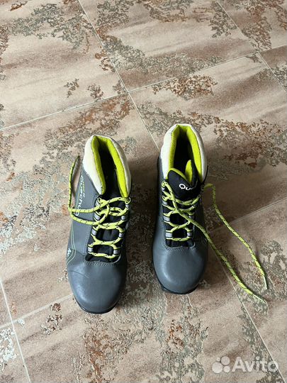 Лыжные ботинки