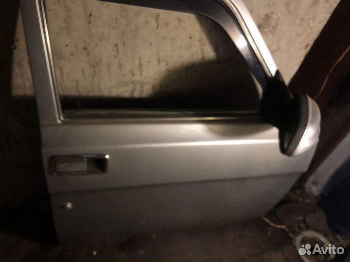 Двери на газ 31105