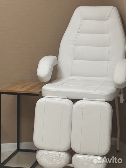 Аренда рабочего места мастера маникюра