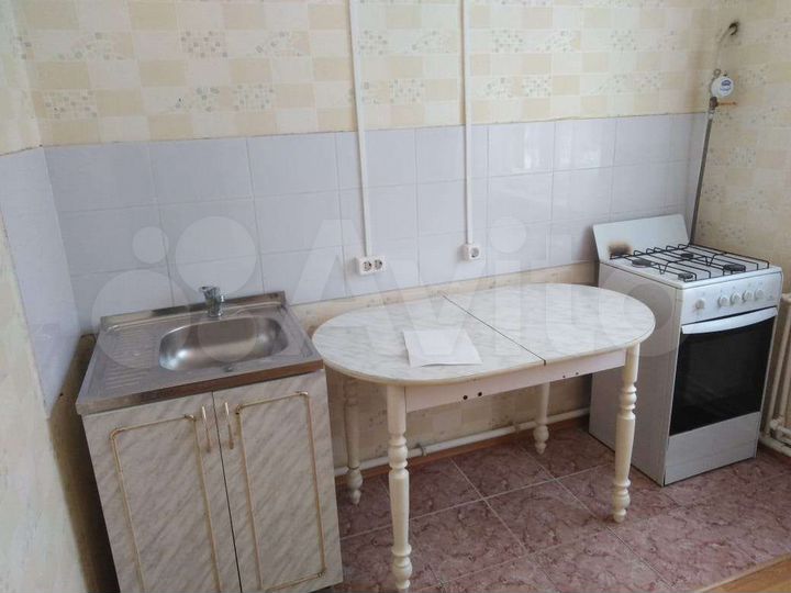 2-к. квартира, 56 м², 1/2 эт.