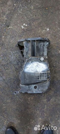 Поддон на Renault K4M690