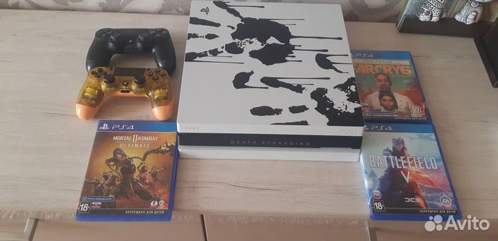 Игровая приставка PS -4про