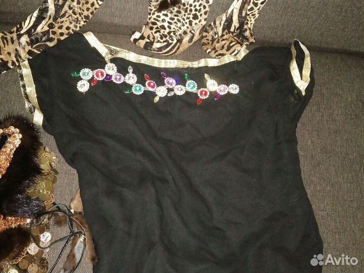 Восточный женский костюм