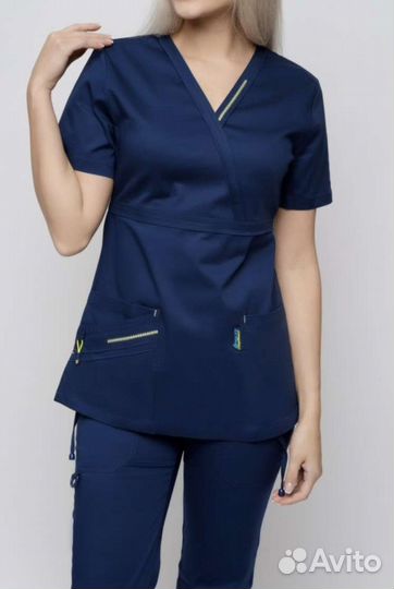 Костюм для косметолога