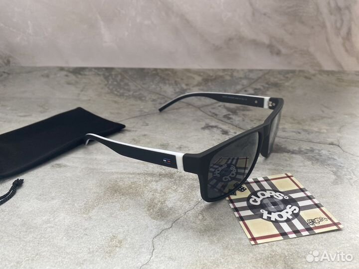 Солнцезащитные очки tommy hilfiger