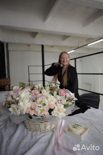 Цветы и торт