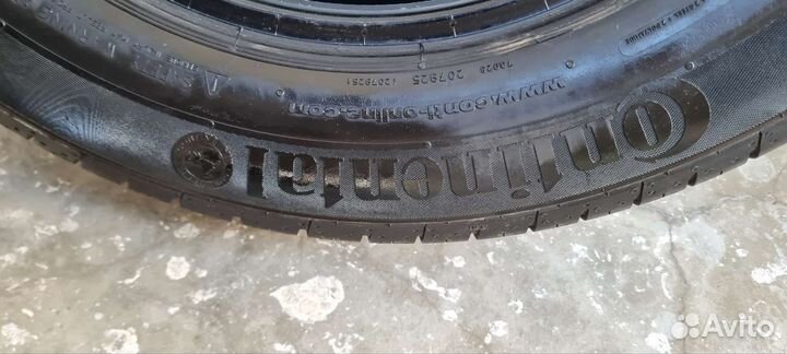 Continental ContiPremiumContact 2 215/60 R16 95H