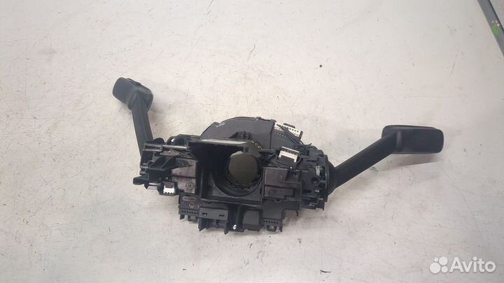 Переключатель поворотов и дворников Volkswagen Pas