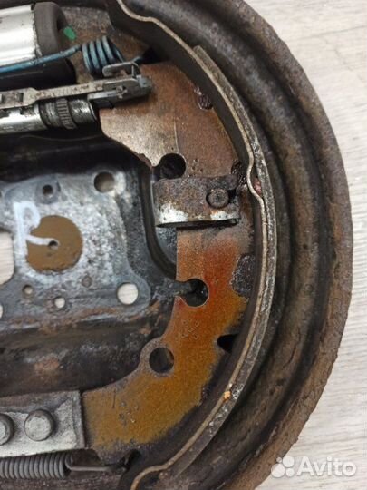 Щит опорный задний правый Ford Fusion CBK 1.6L