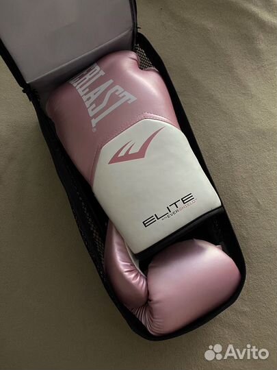 Боксерские перчатки Everlast