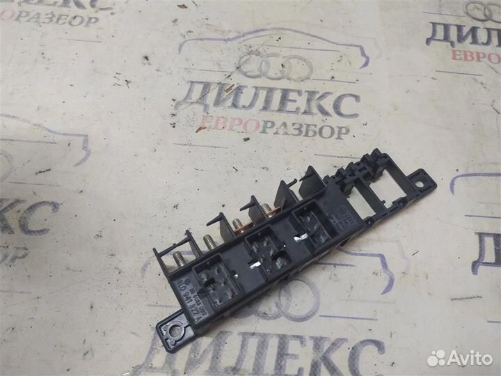 Блок предохранителей Audi Allroad quattro 2000-20